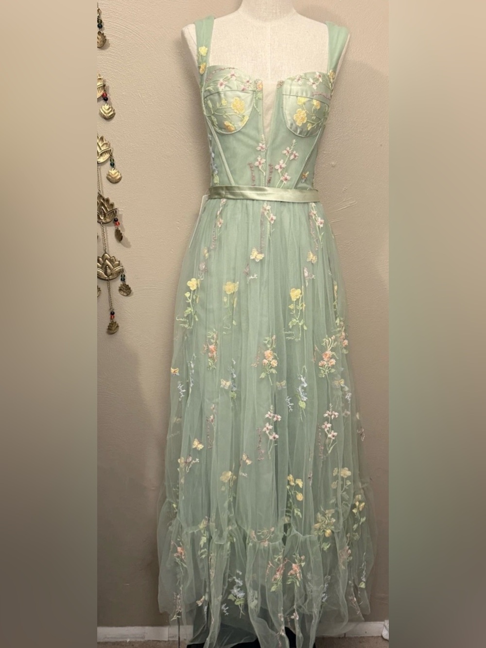 NWT Floral Tulle Layered Mint Green Fairy Corset Embroidered Maxi Dress Size 8